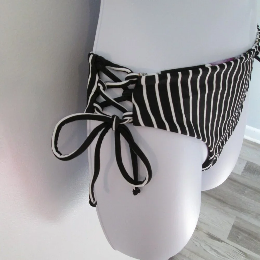 CUPSHE Bikini Set Back Braided Straps with Reversible Bottom Sz S NWT - Picture 9 of 12
